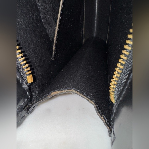 Louis Vuitton Black Epi Leather Zip Clutch - Picture 13 of 15